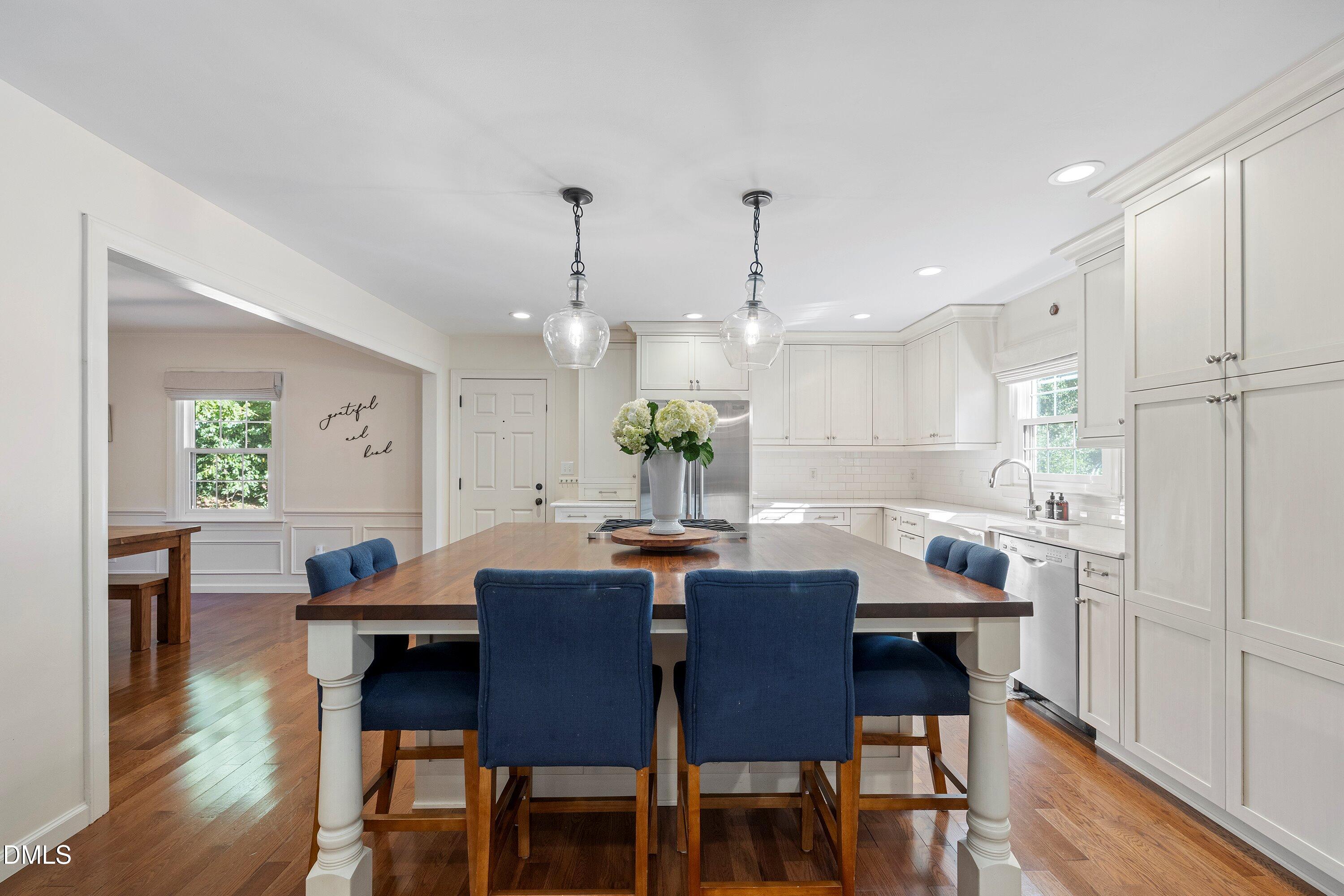 Raleigh, North Carolina 27612, United States, 4 Bedrooms Bedrooms, ,3 BathroomsBathrooms,Residential,Pending,233936