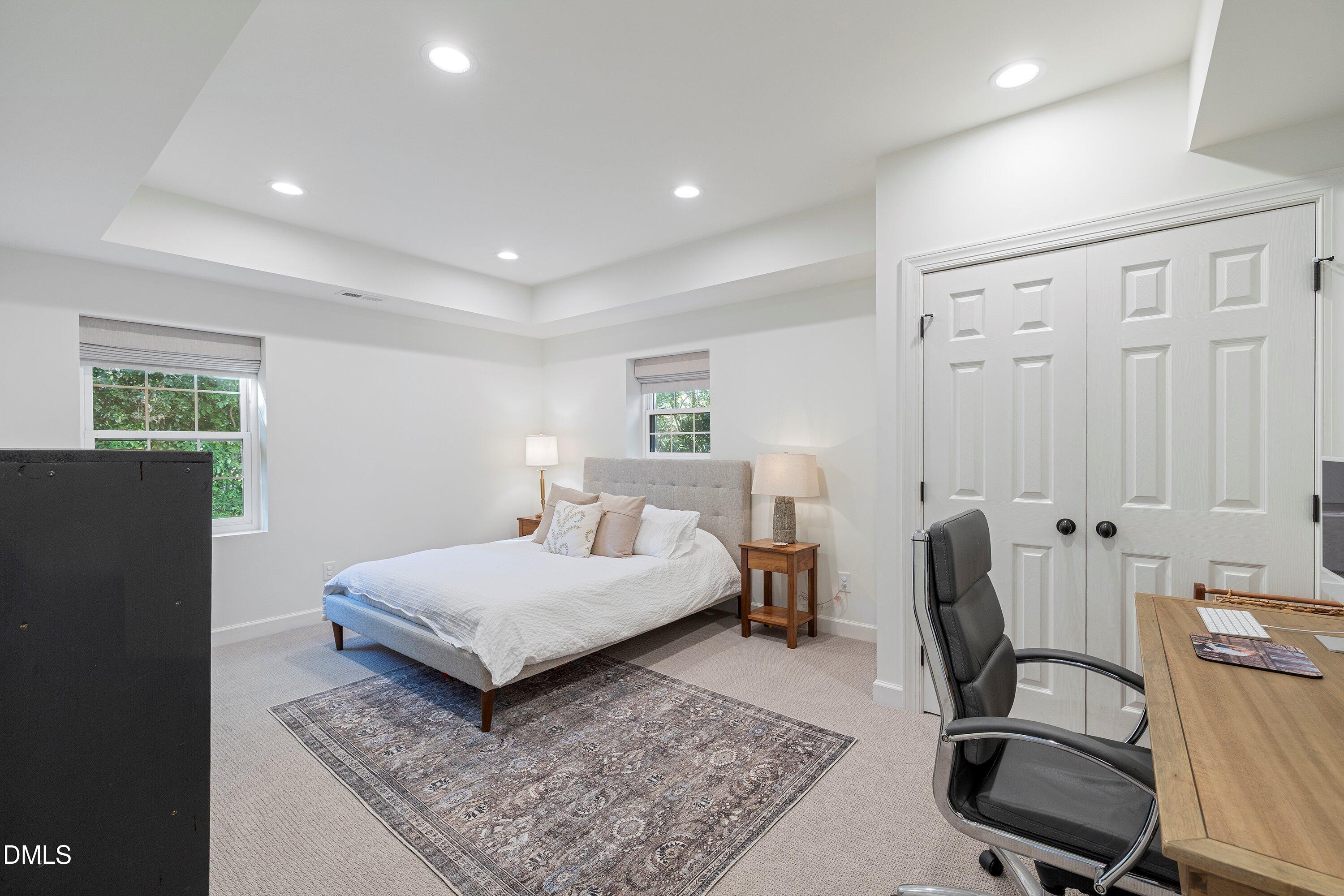 Raleigh, North Carolina 27612, United States, 4 Bedrooms Bedrooms, ,3 BathroomsBathrooms,Residential,Pending,233936