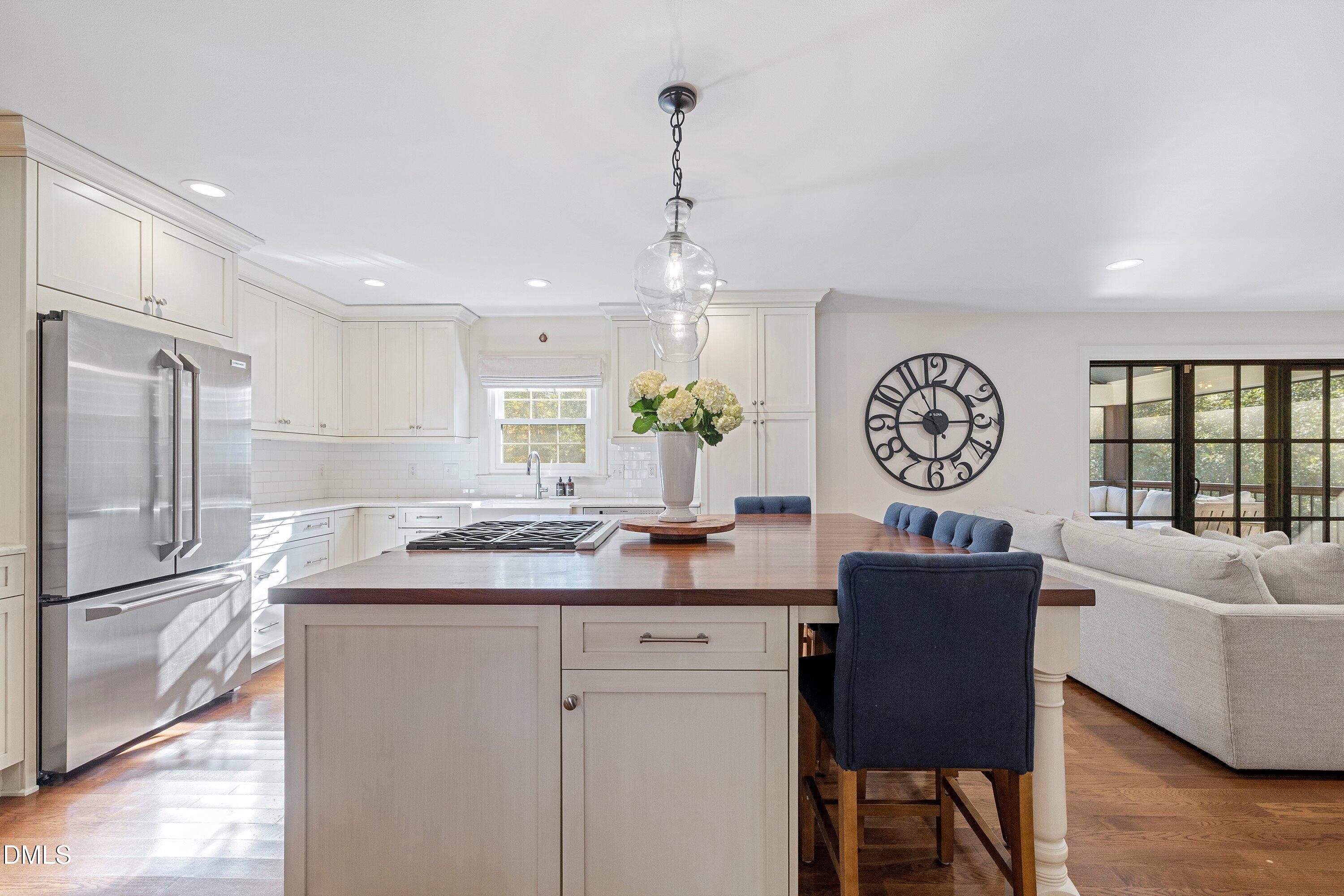 Raleigh, North Carolina 27612, United States, 4 Bedrooms Bedrooms, ,3 BathroomsBathrooms,Residential,Pending,233936