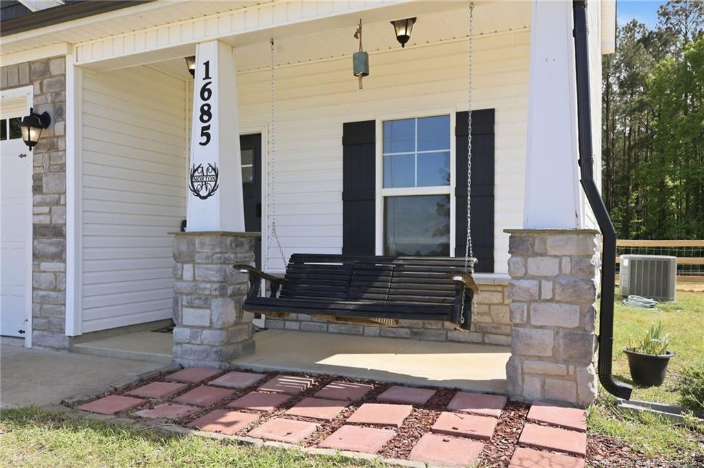 1685 Overhills Road