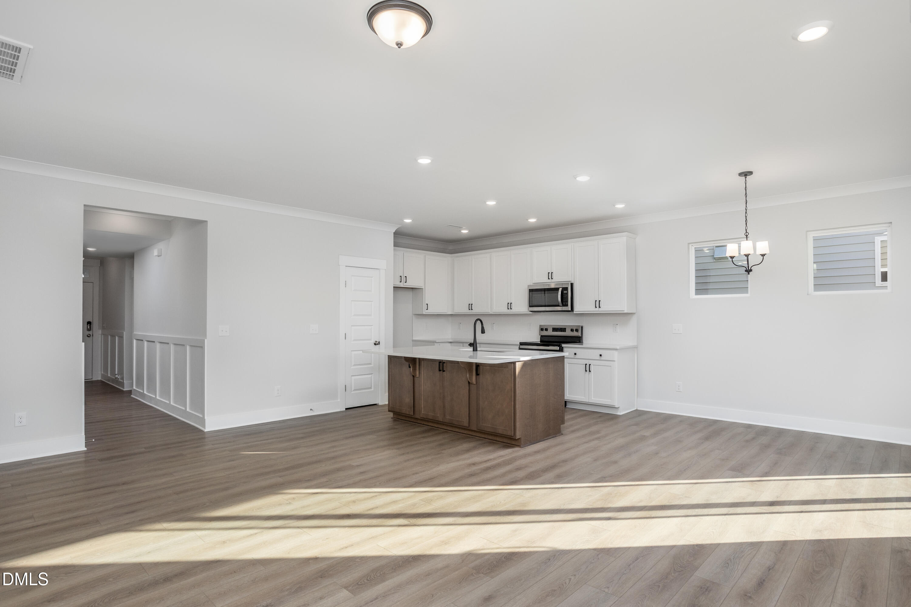 32 Quilting Drive 215