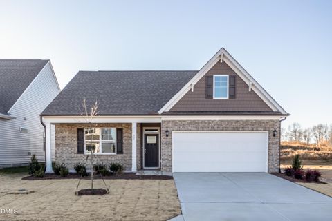 32 Quilting Drive 215 Benson NC 27504