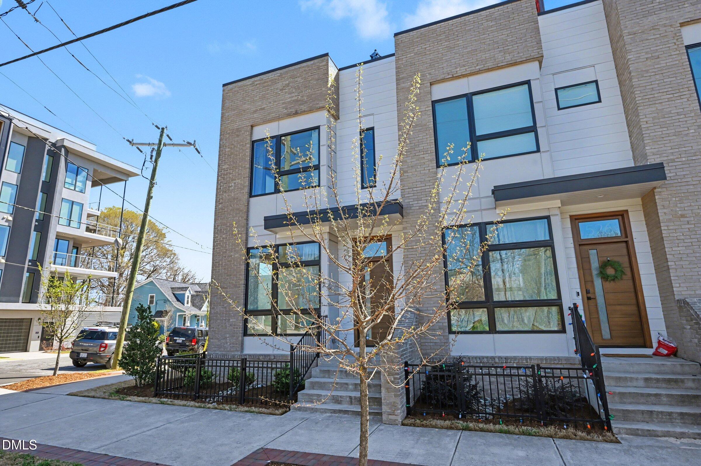 528 N Roxboro Street