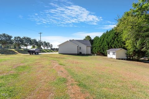 Single Family Residence in Garner NC 16 Sparkle Lane 11.jpg