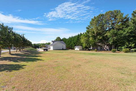 Single Family Residence in Garner NC 16 Sparkle Lane 12.jpg