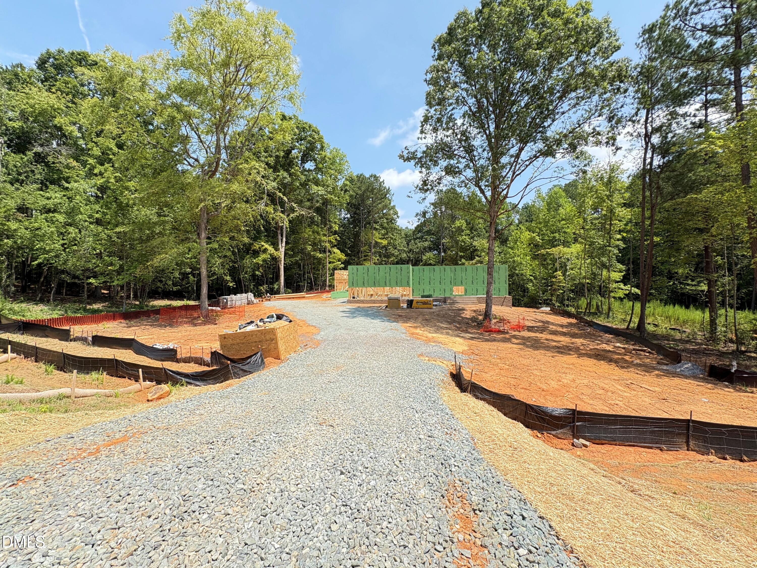 375 Gaines Trail