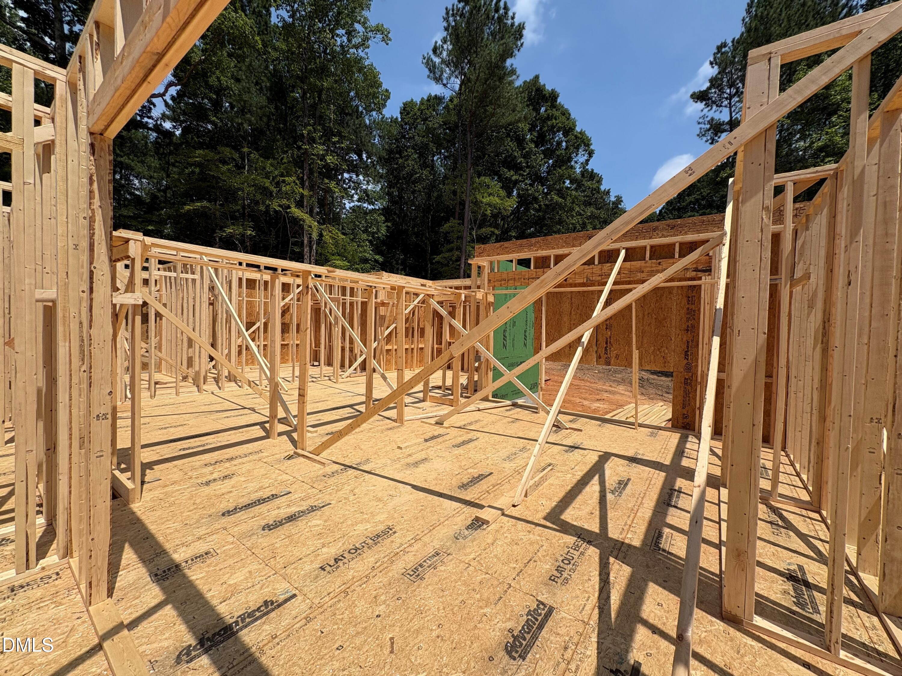 375 Gaines Trail