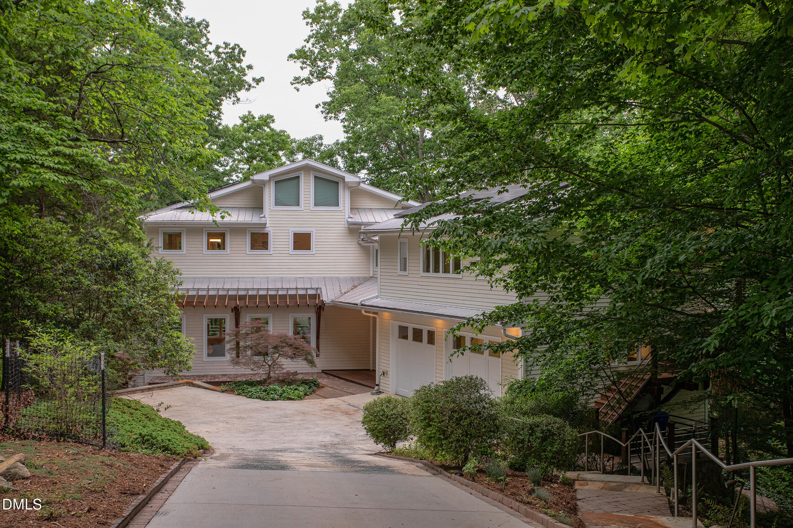1917 S Lakeshore Drive
