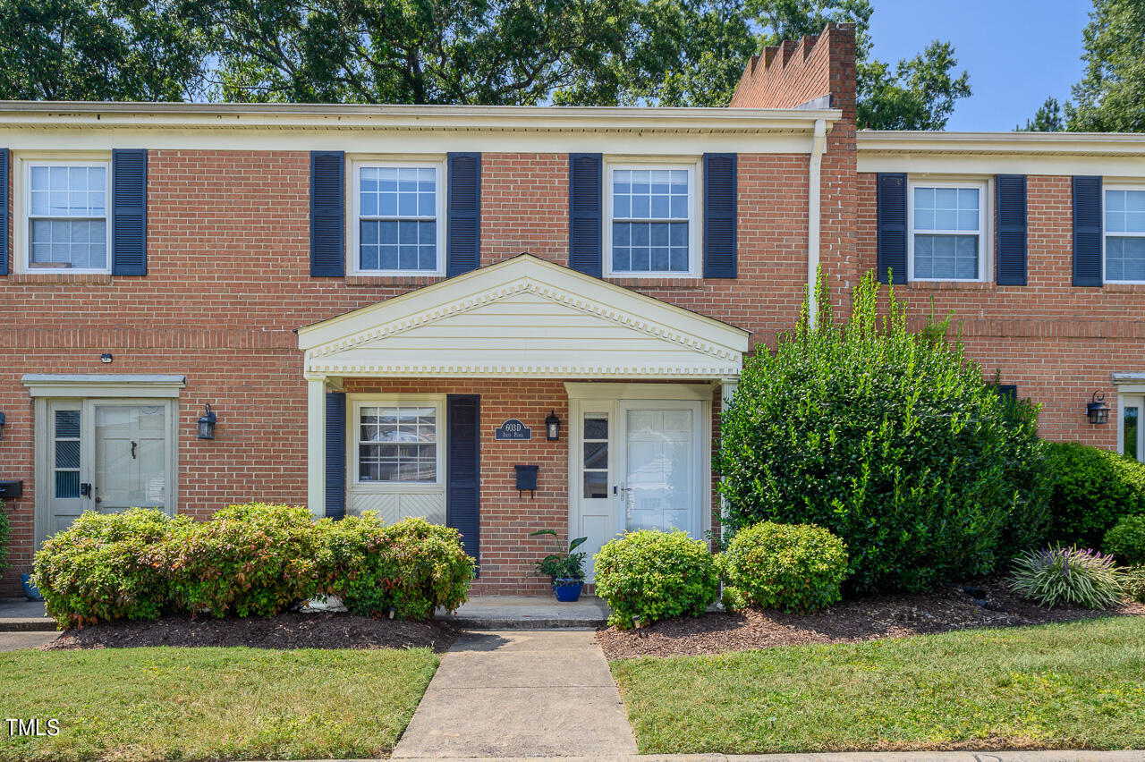View Burlington, NC 27215 condo