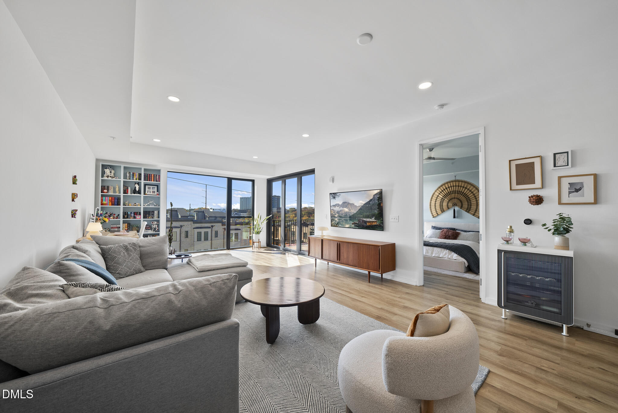 523 S West Street 310