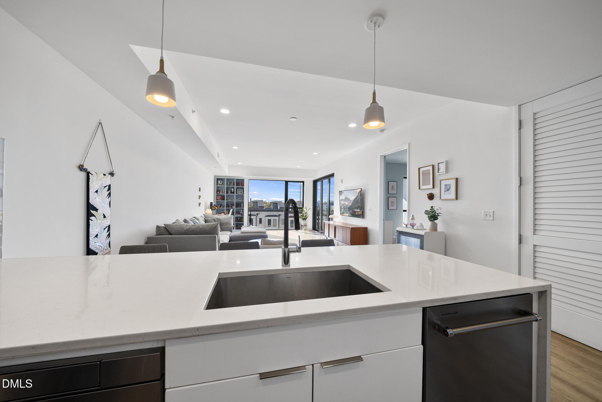 523 S West Street 310