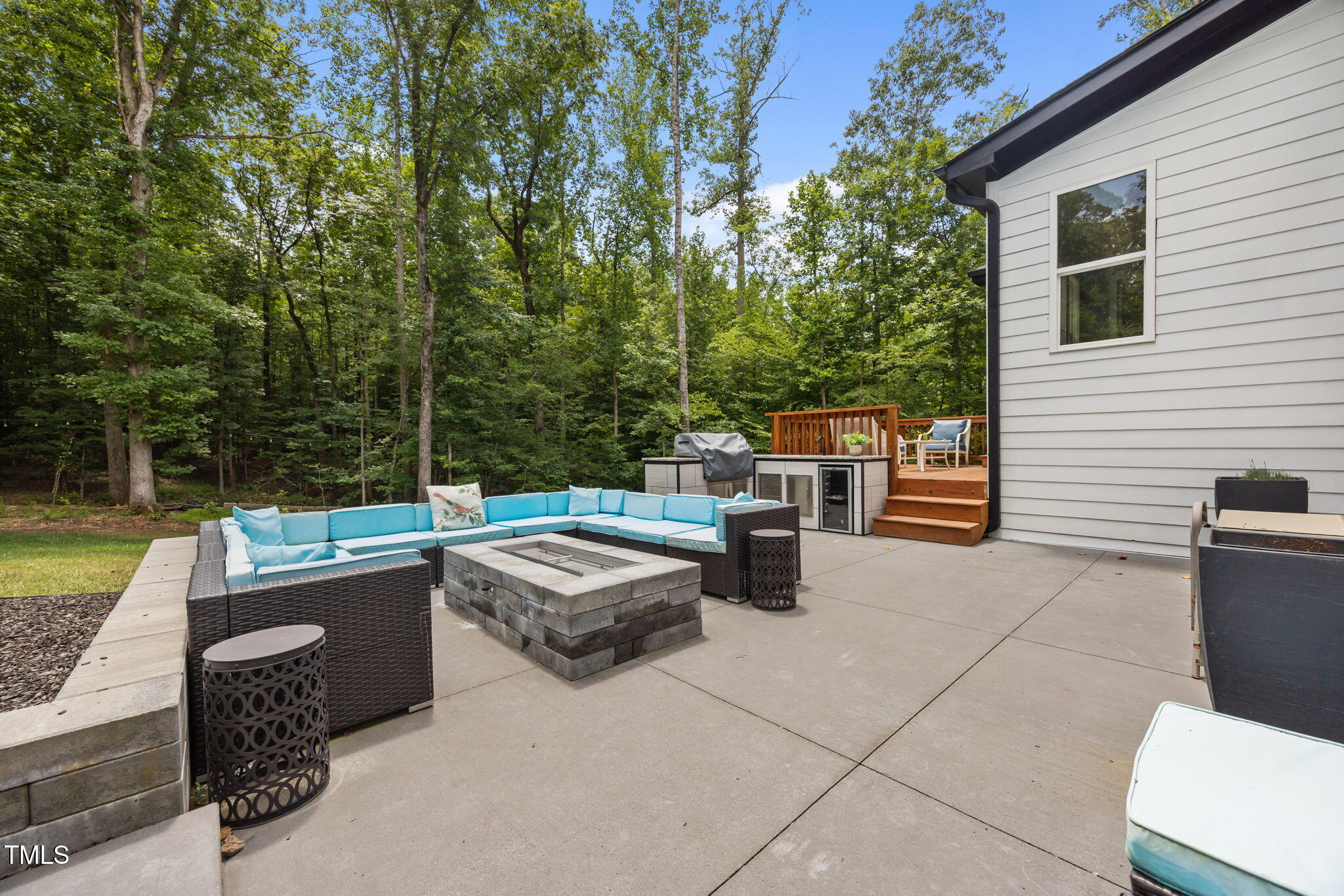 110 Black Swan Drive