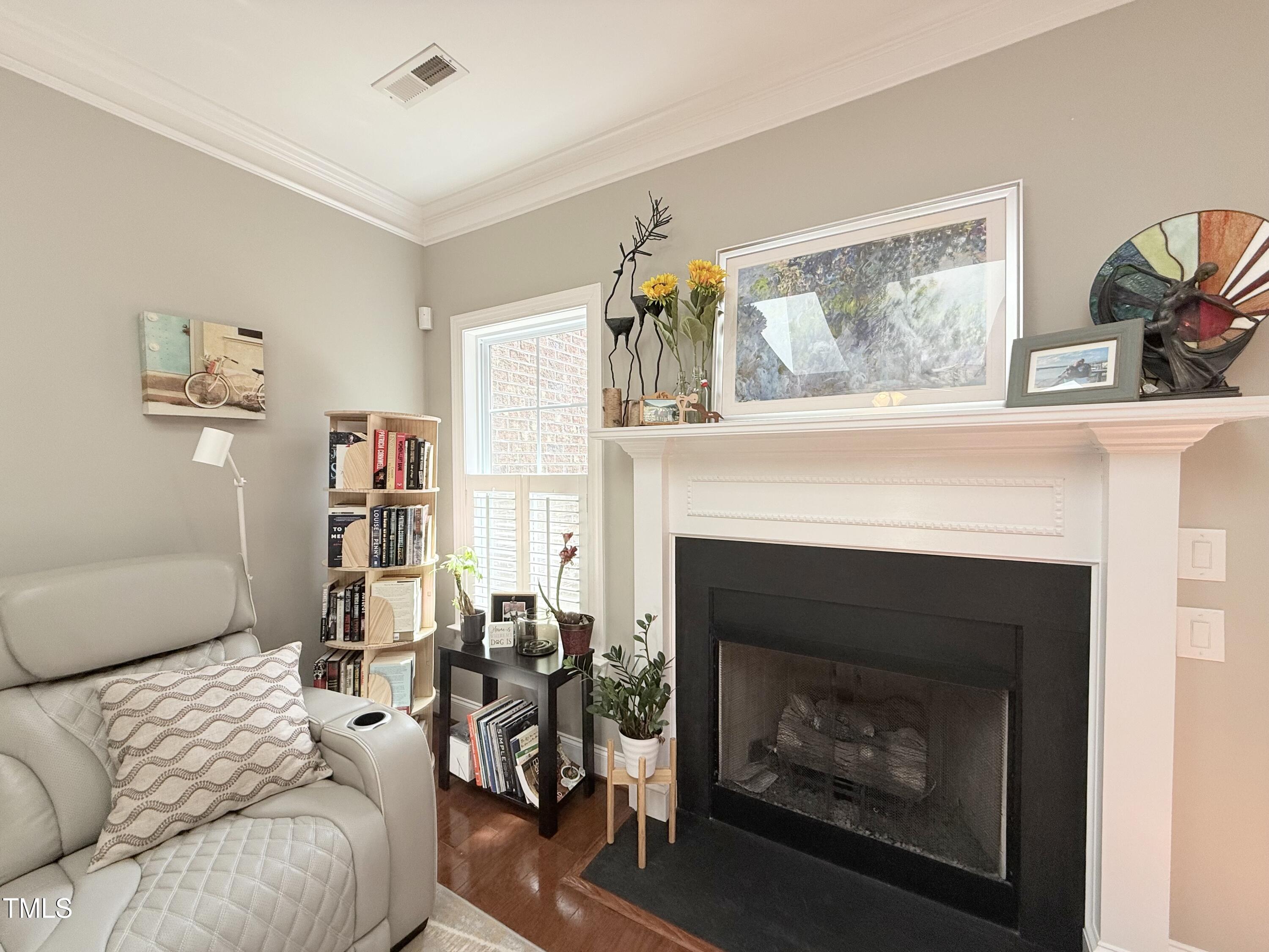 2703 Kingsbury Court