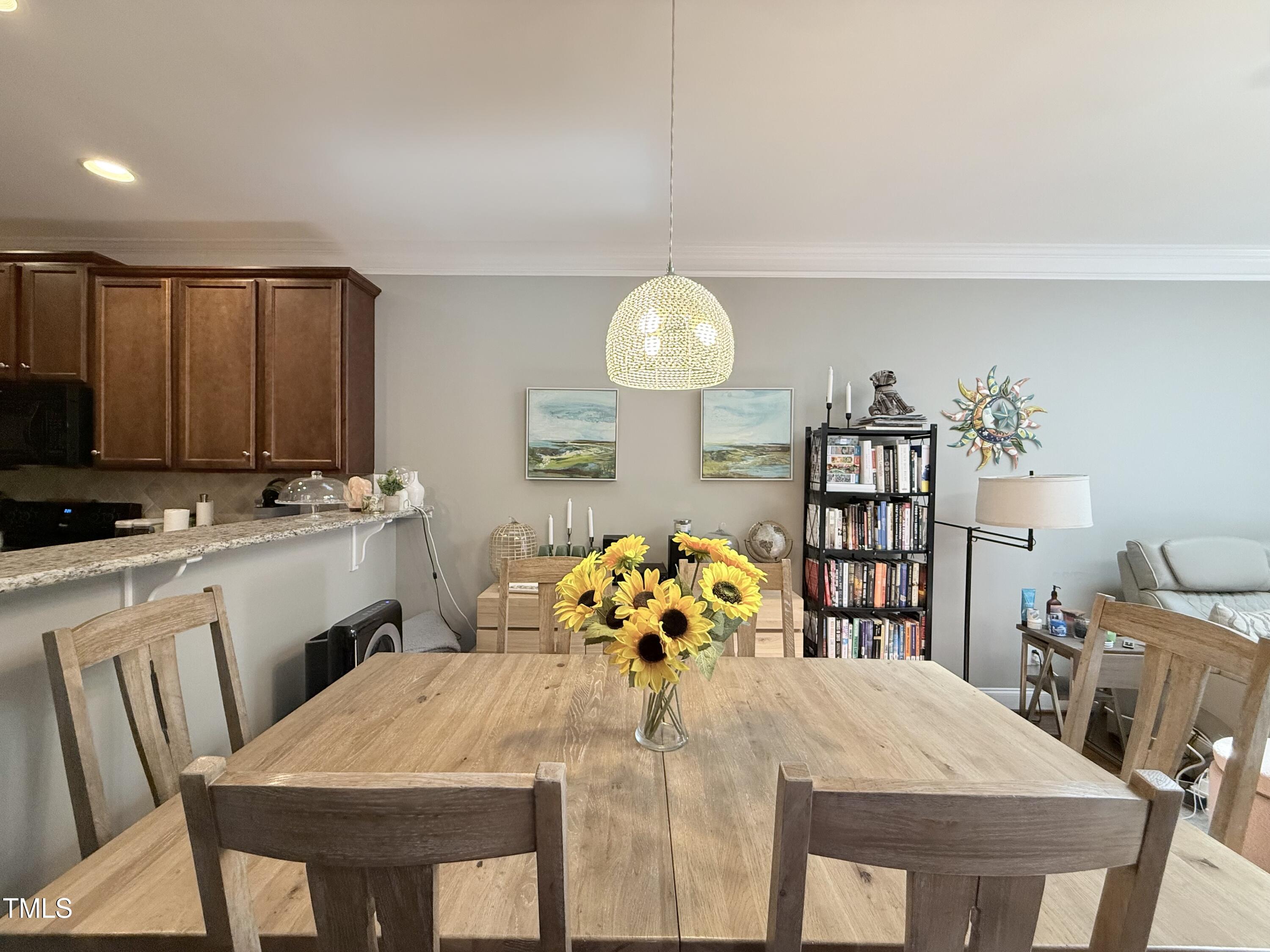 2703 Kingsbury Court