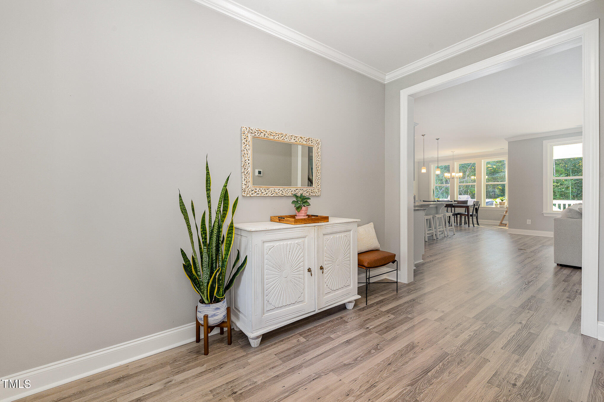 323 W Amber Oak Drive