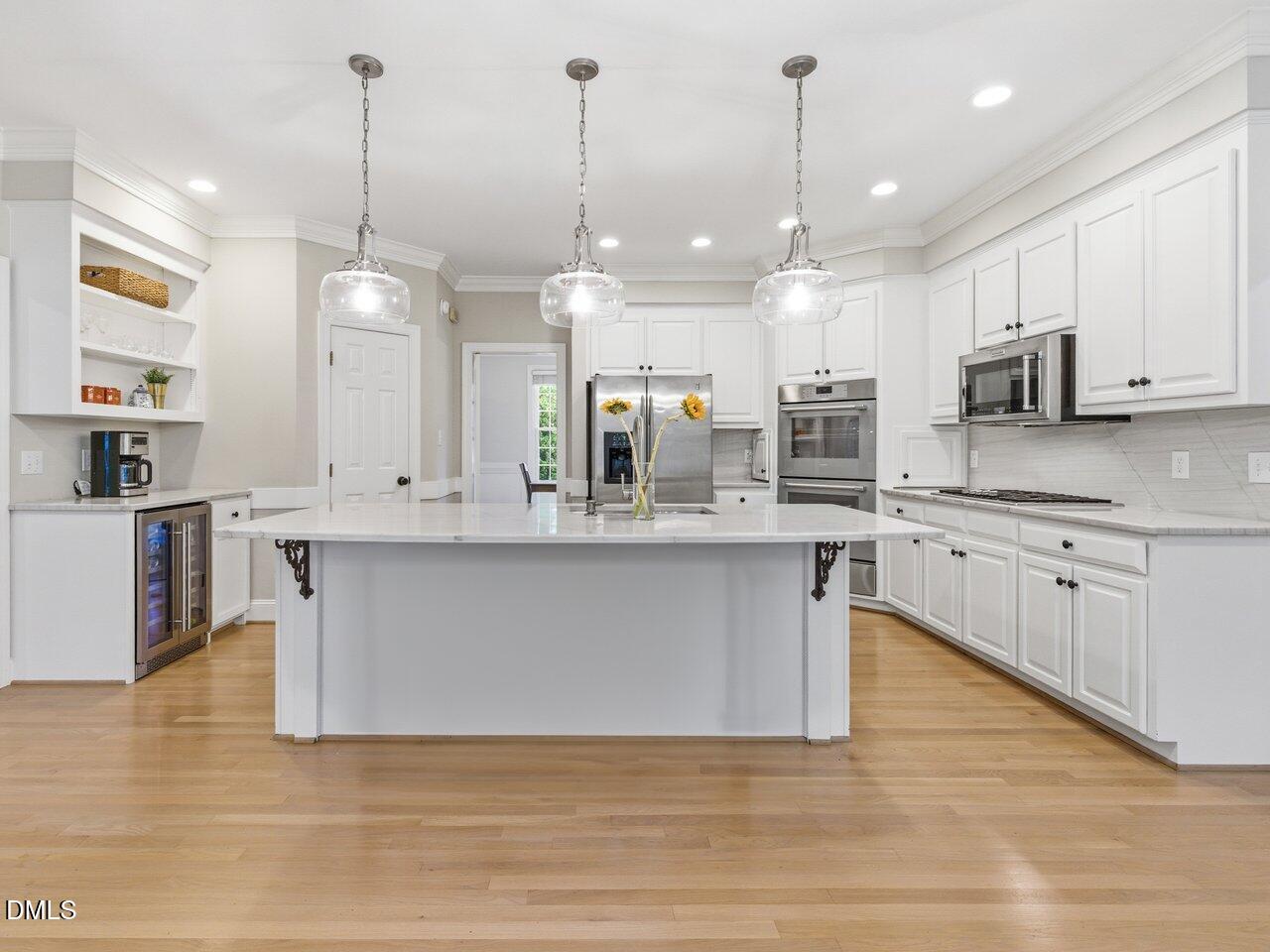 102 E Jules Verne Way