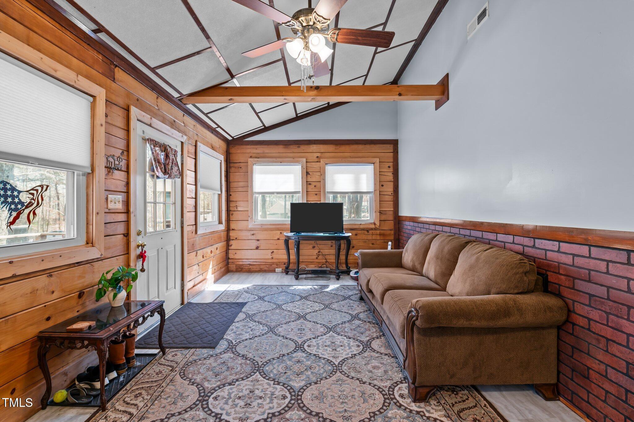125 Cimarron Drive