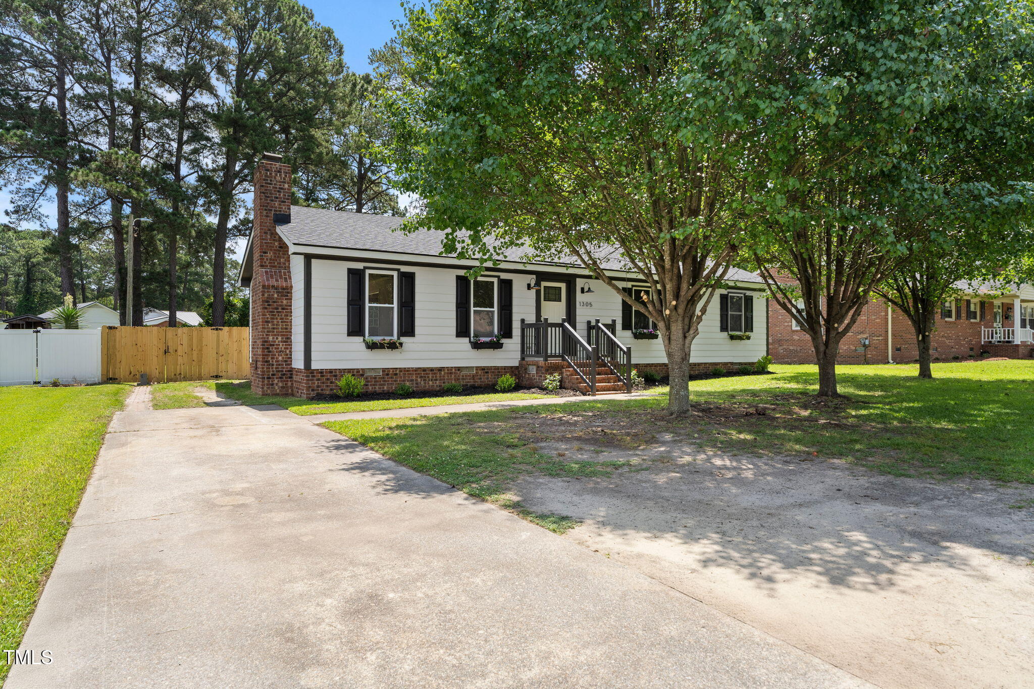 1305 Woodgreen Road