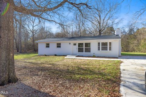 5525 Glenoaks Drive Durham NC 27712