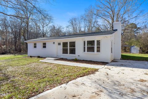 5525 Glenoaks Drive Durham NC 27712