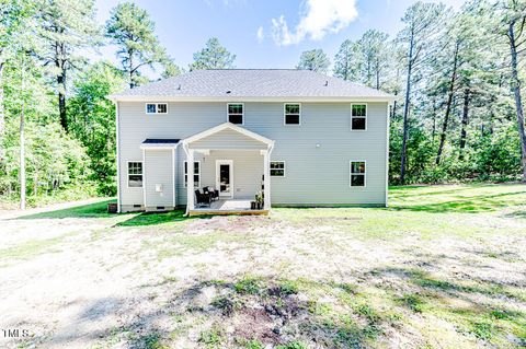 Single Family Residence in West End NC 105 Edinburgh Court 26.jpg