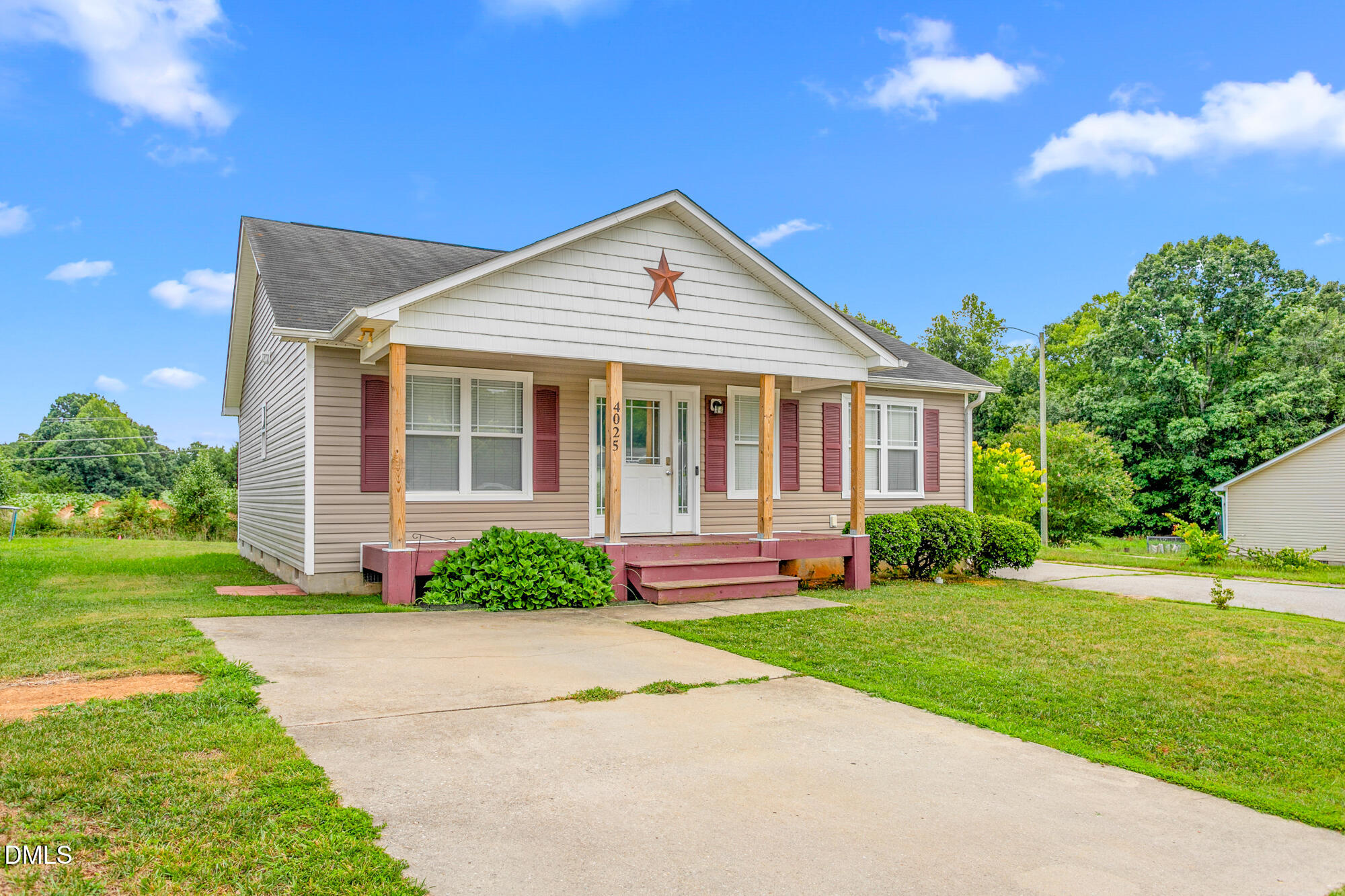 4025 Gloria Ridge