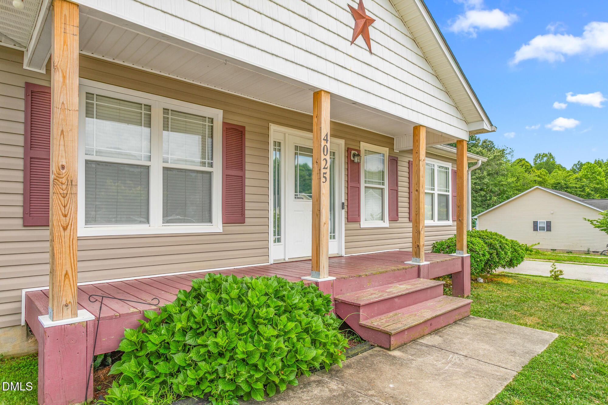 4025 Gloria Ridge