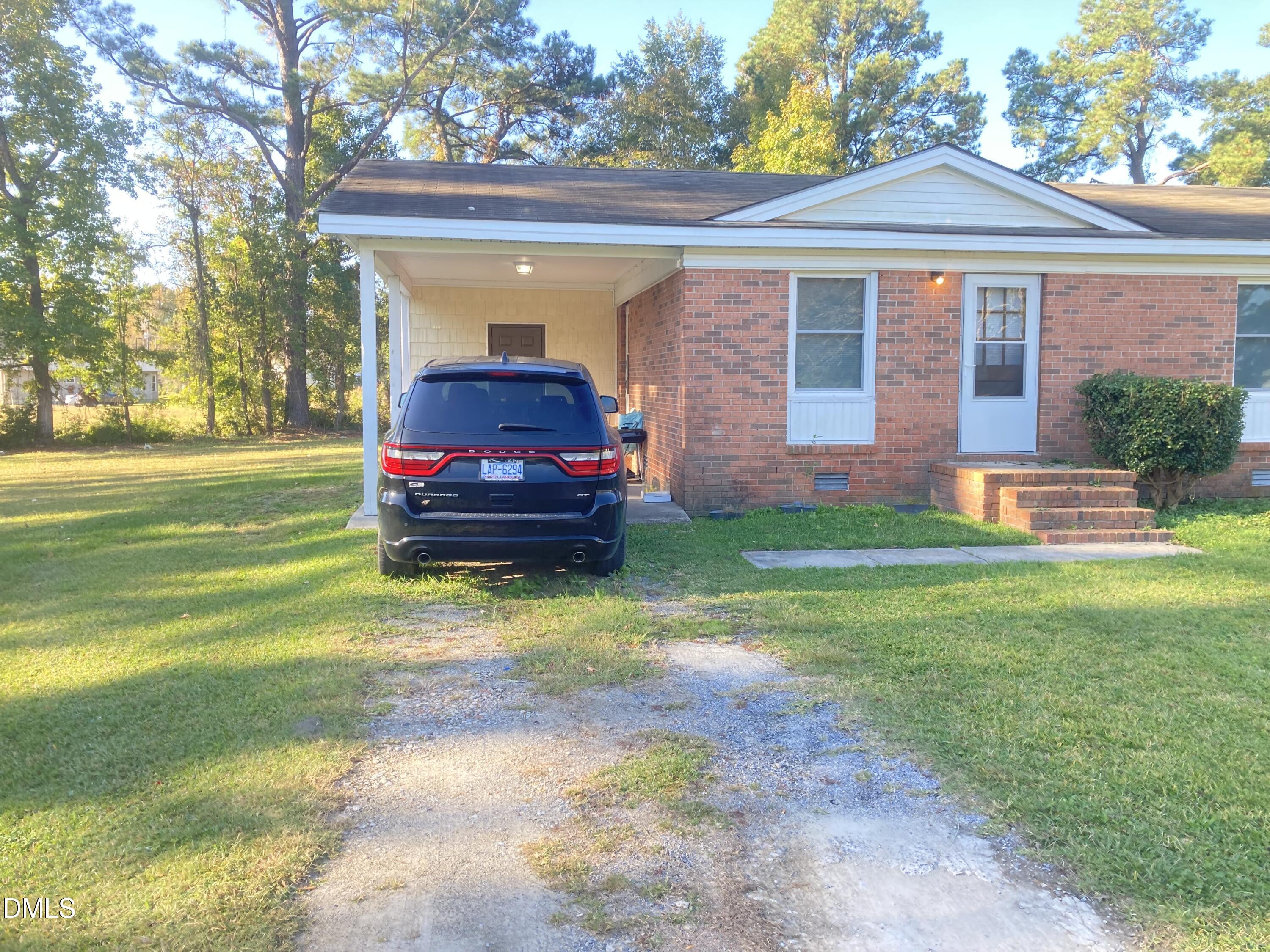 1405 Mockingbird Lane