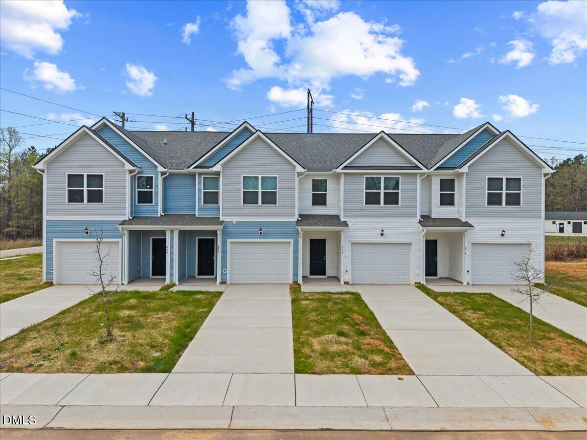 886 John Street