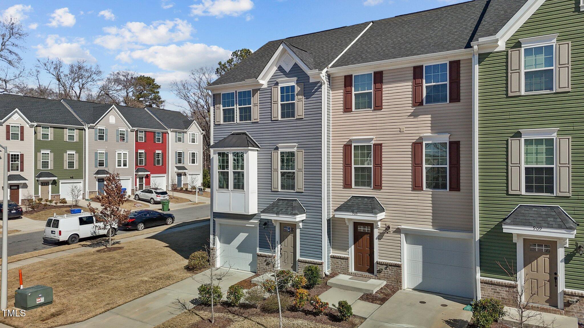 905 Arnold Place Drive