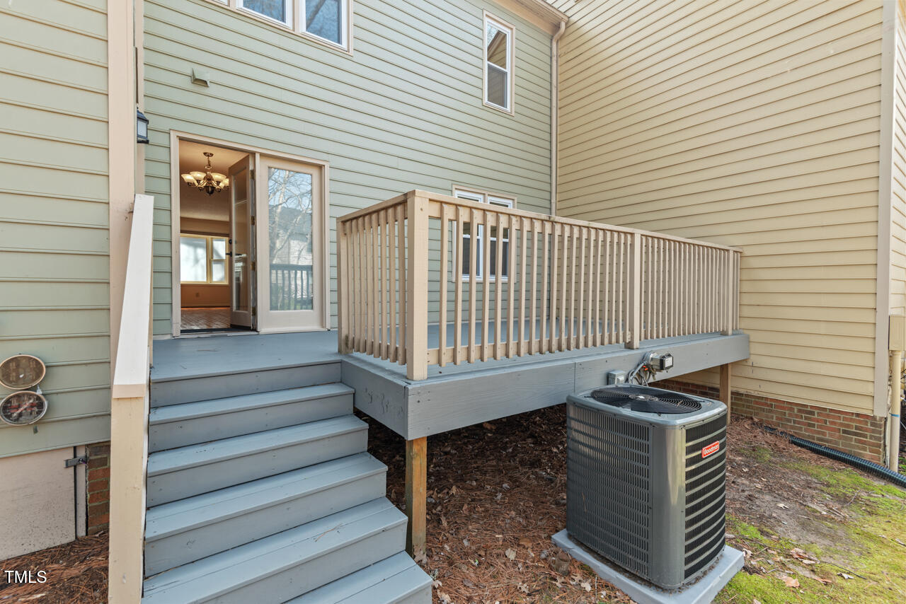 Durham, North Carolina 27705, United States, 2 Bedrooms Bedrooms, ,3 BathroomsBathrooms,Residential,Active,92723