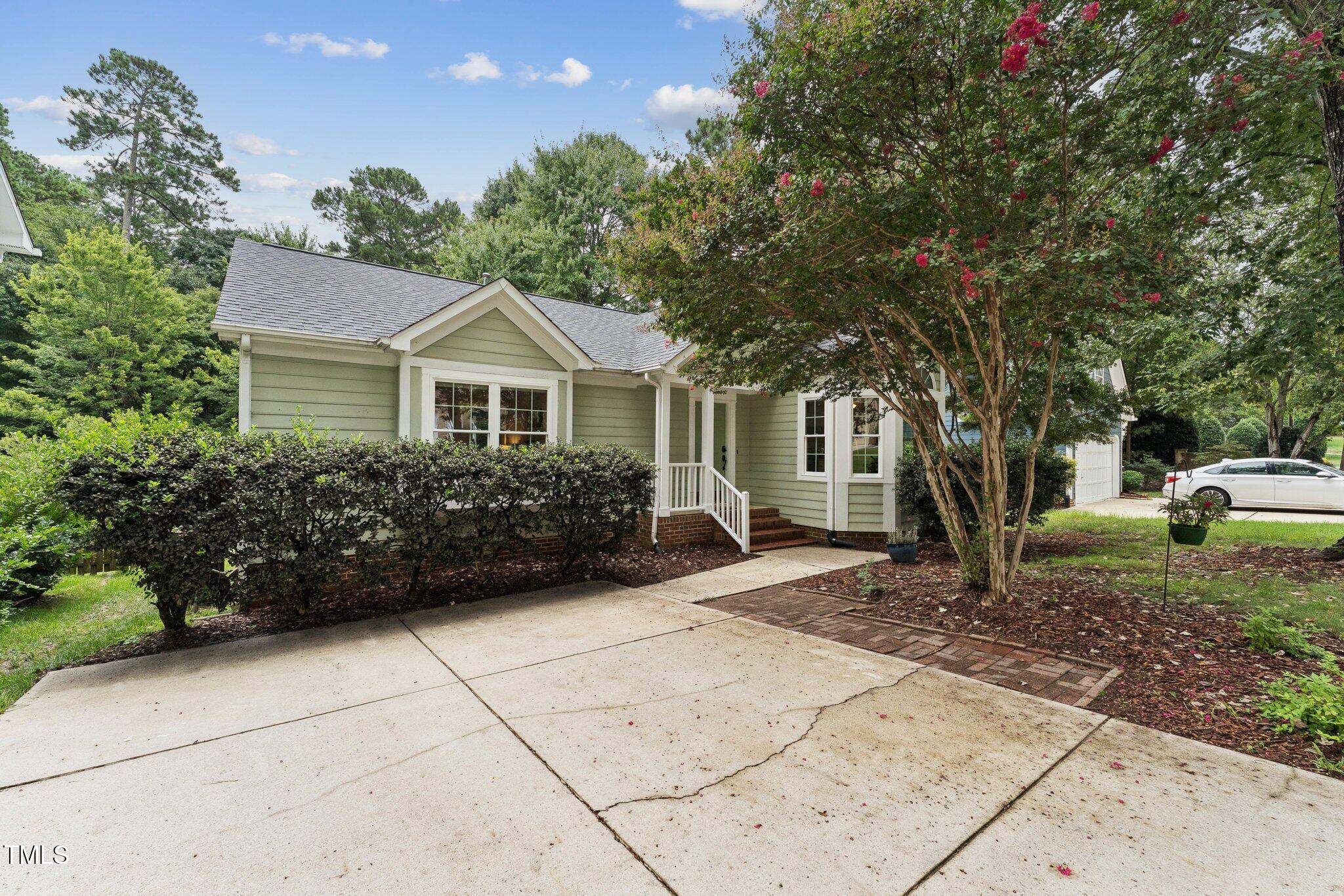 102 Trailview Drive