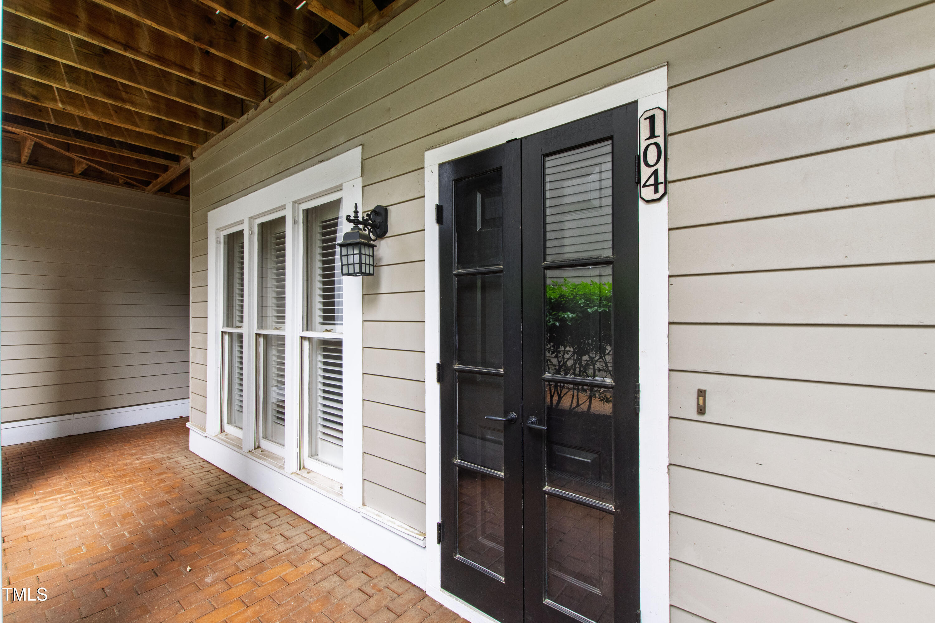 1000 Brighthurst Drive 104