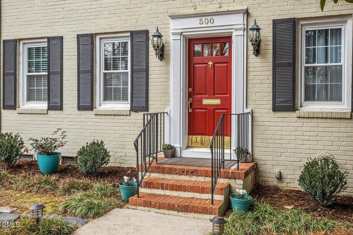 500 E Markham Avenue