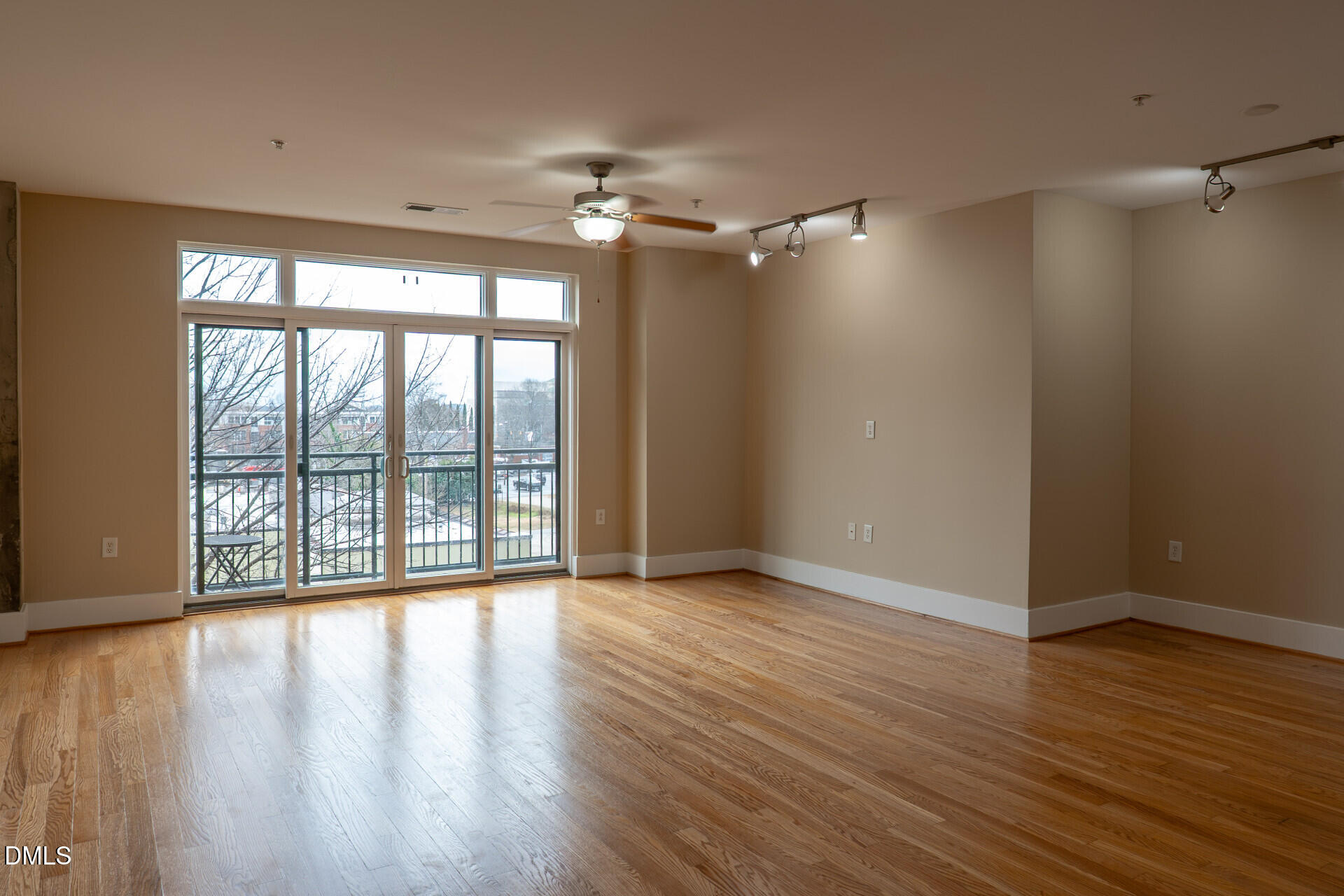 444 S Blount Street 328
