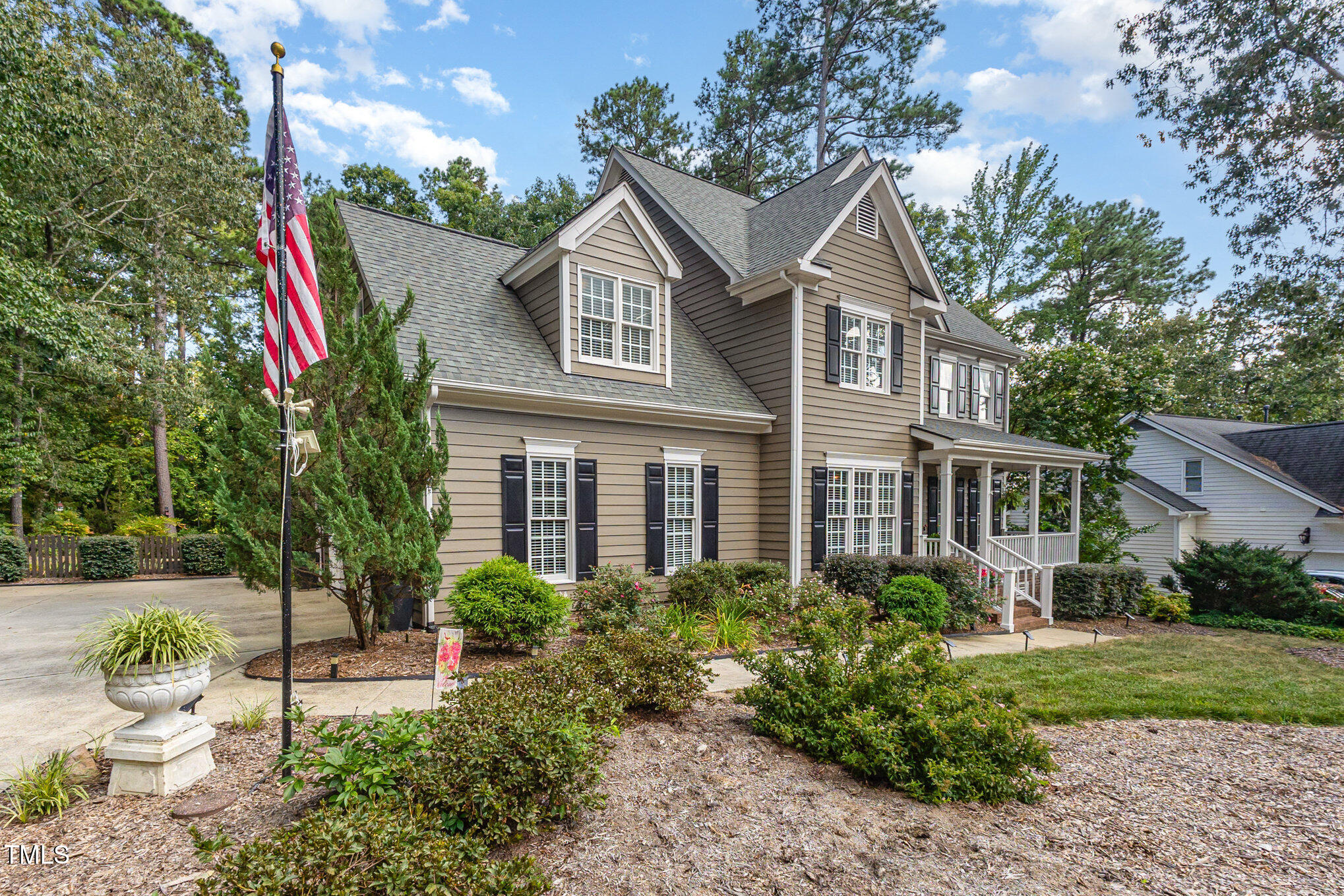 3220 Falconhurst Drive