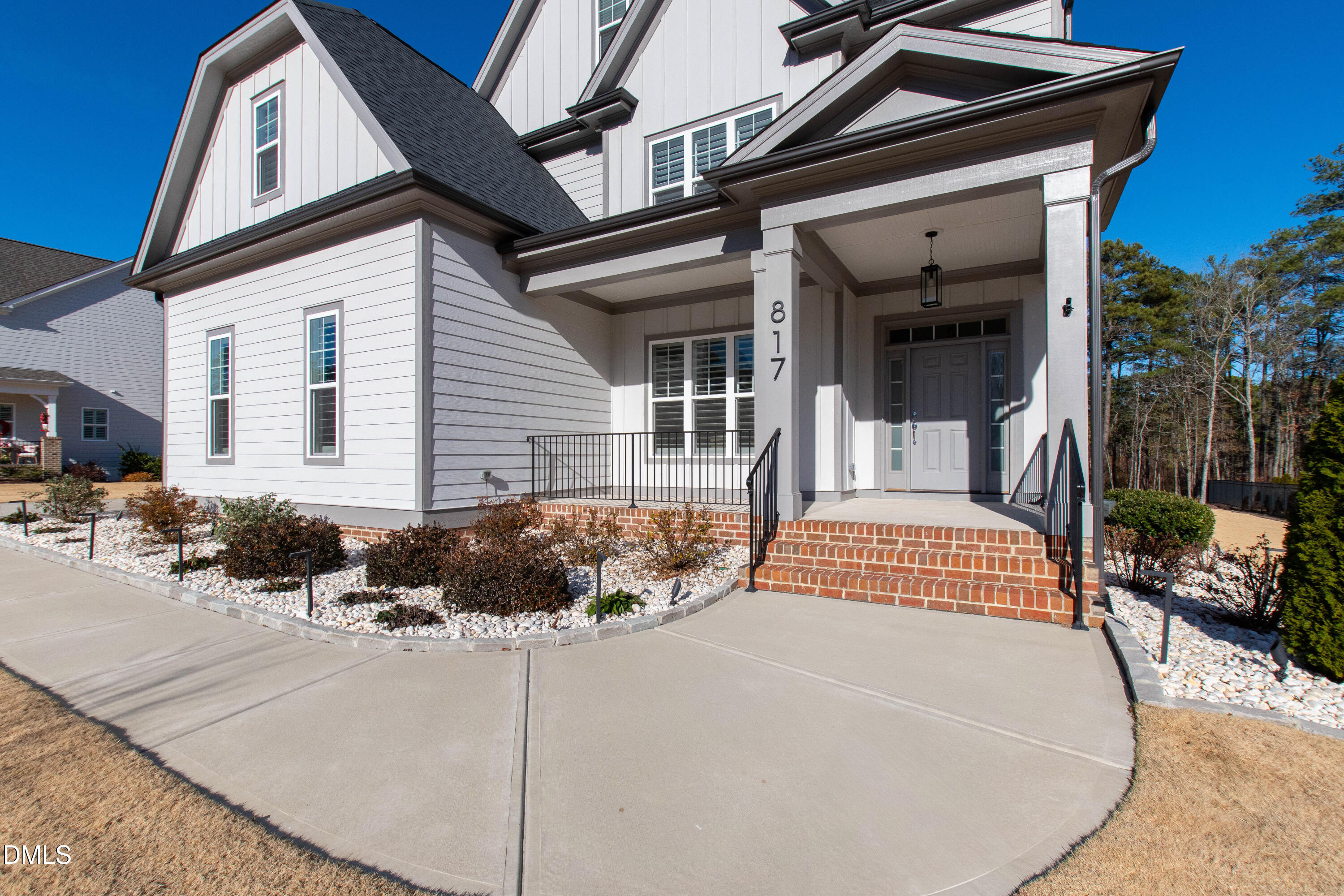 817 Crimson Ridge Trail