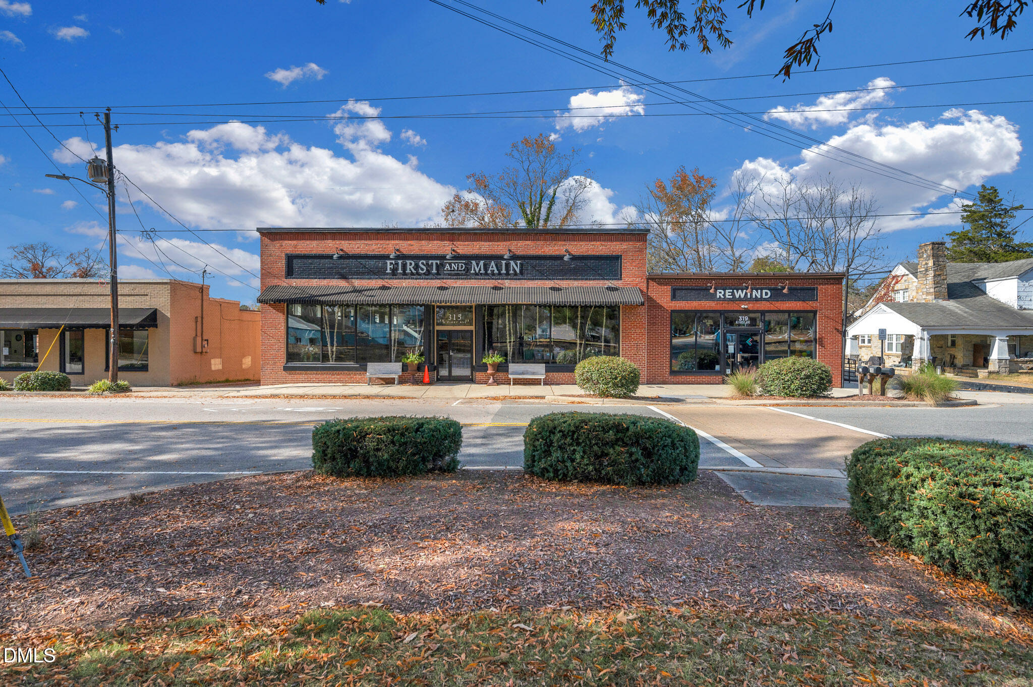 324 Oakwood Crest Drive