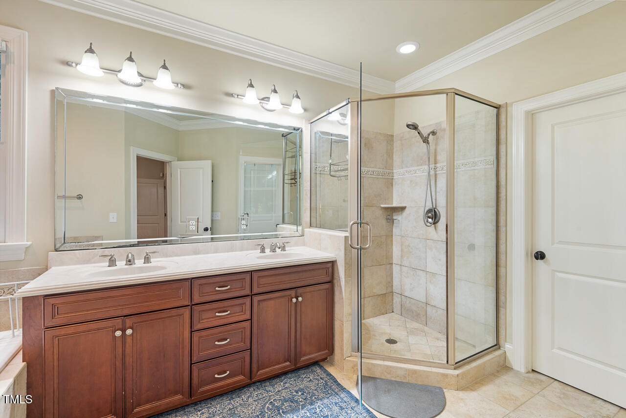 Durham, North Carolina 27712, United States, 3 Bedrooms Bedrooms, ,3 BathroomsBathrooms,Residential,Pending,81290