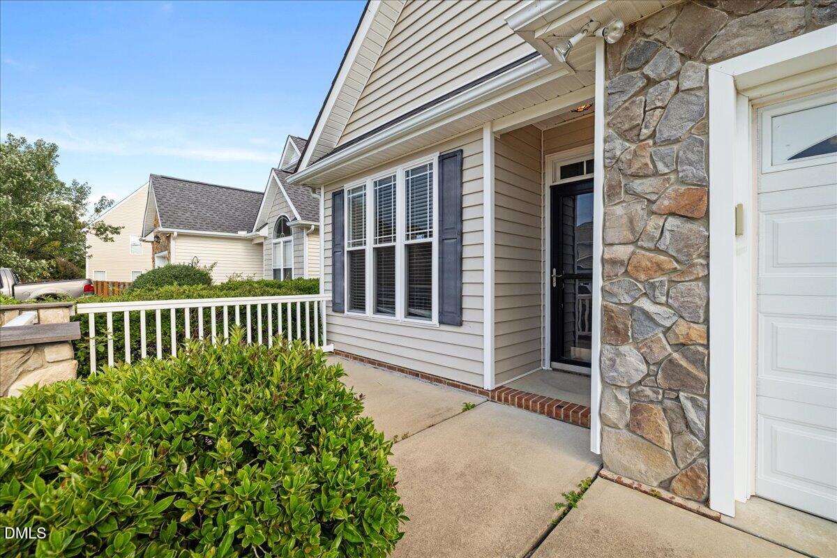 3148 La Costa Way