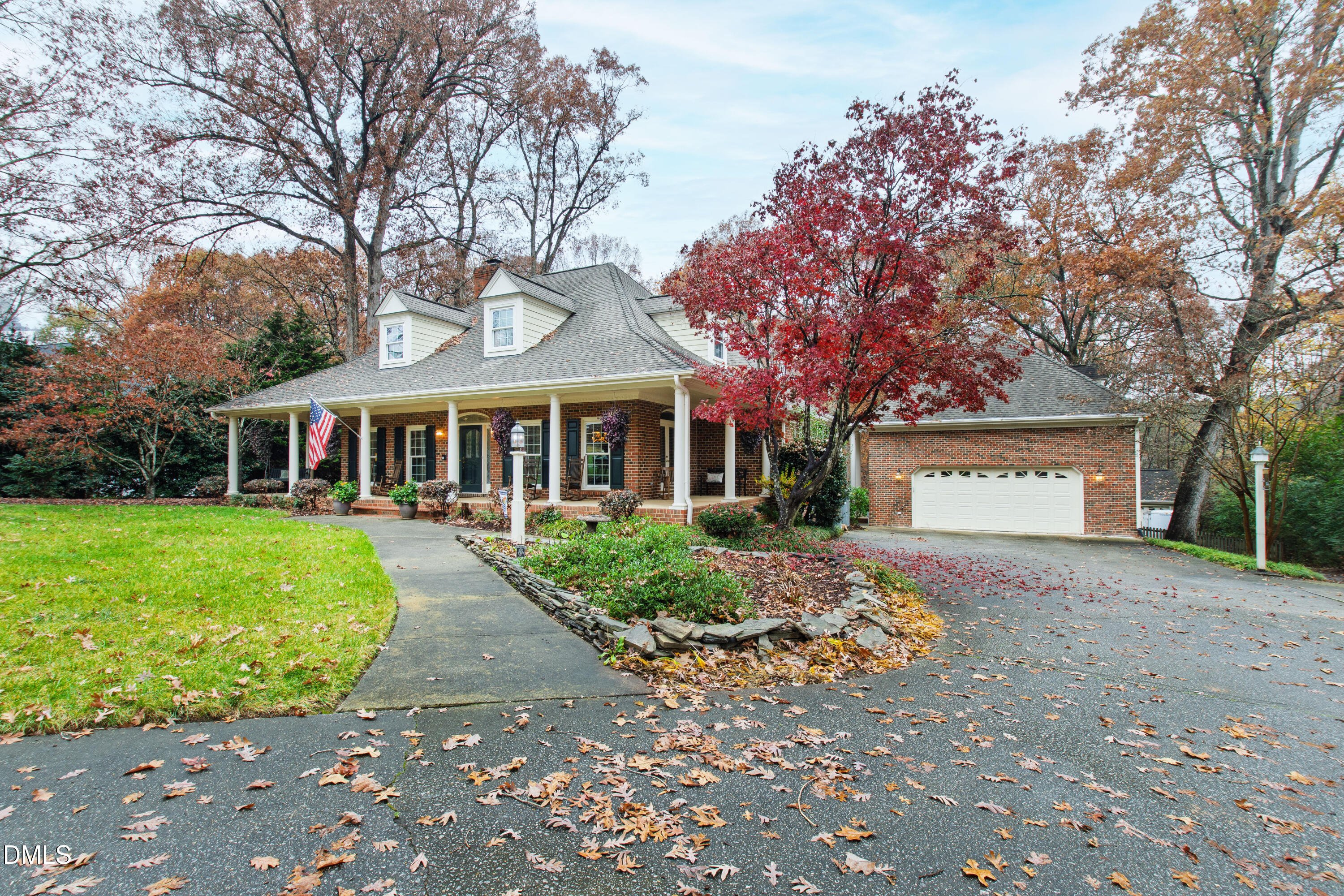 1220 Enchanted Oaks Drive