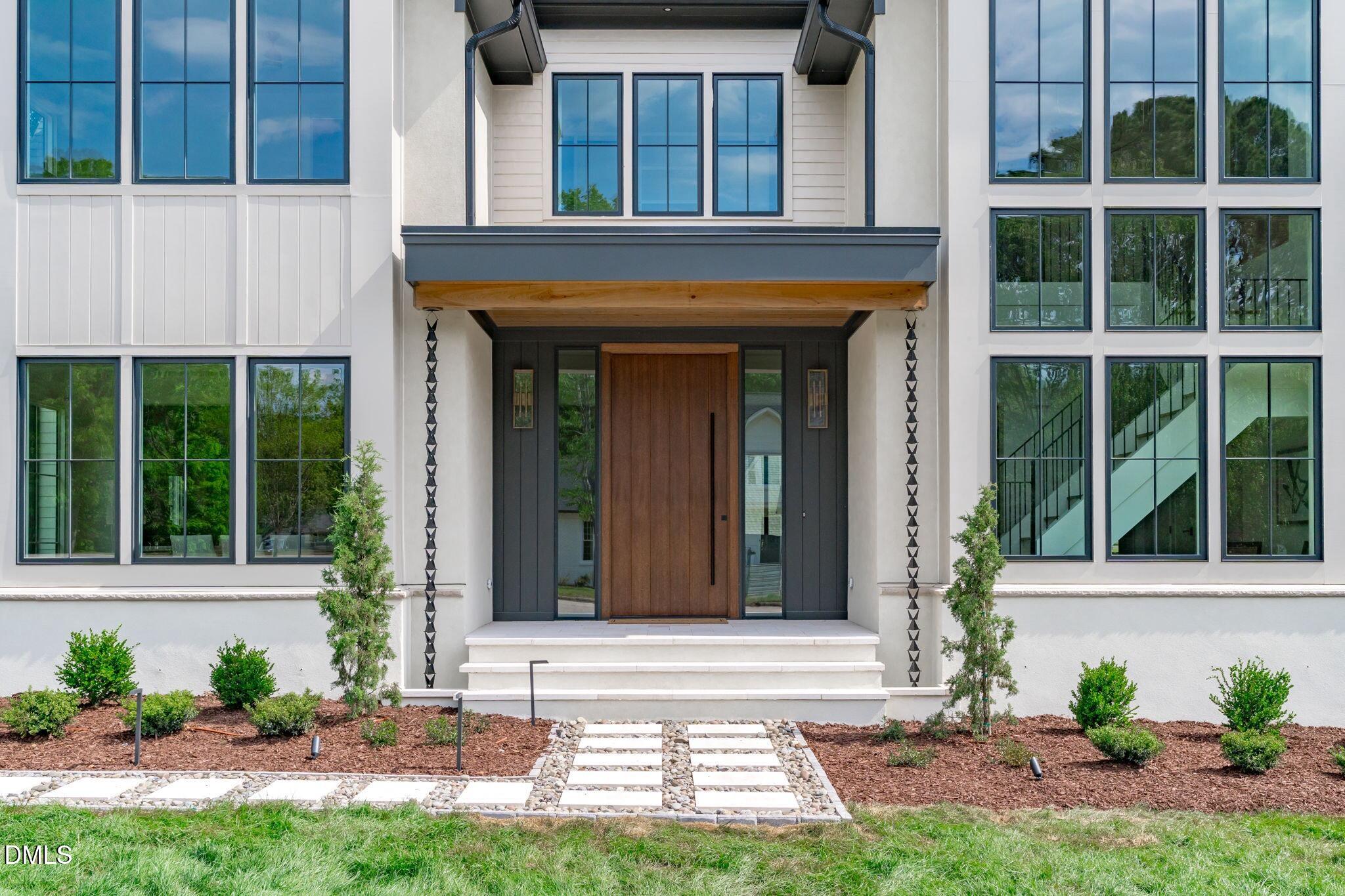 7917 S Bridgewater Court