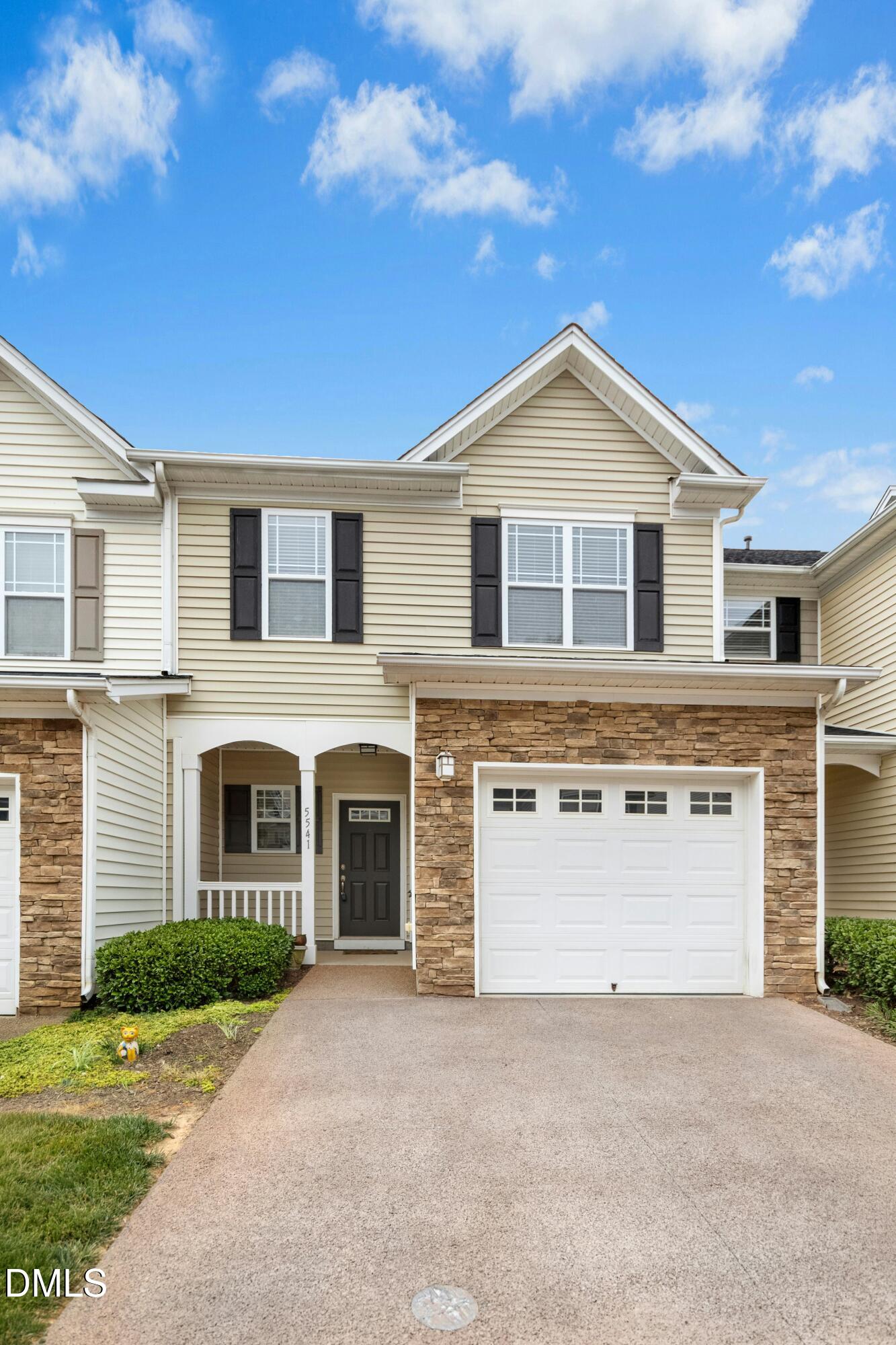 5541 Nur Lane