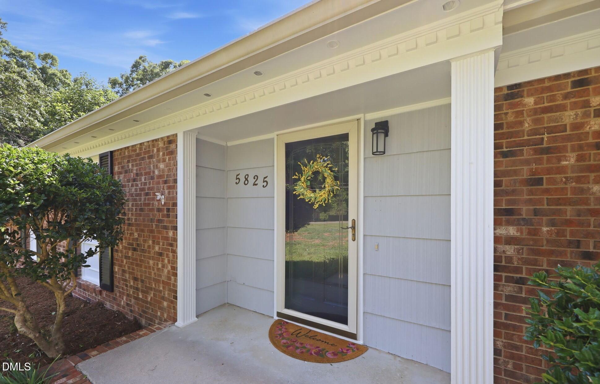 5825 Ridgeview Road