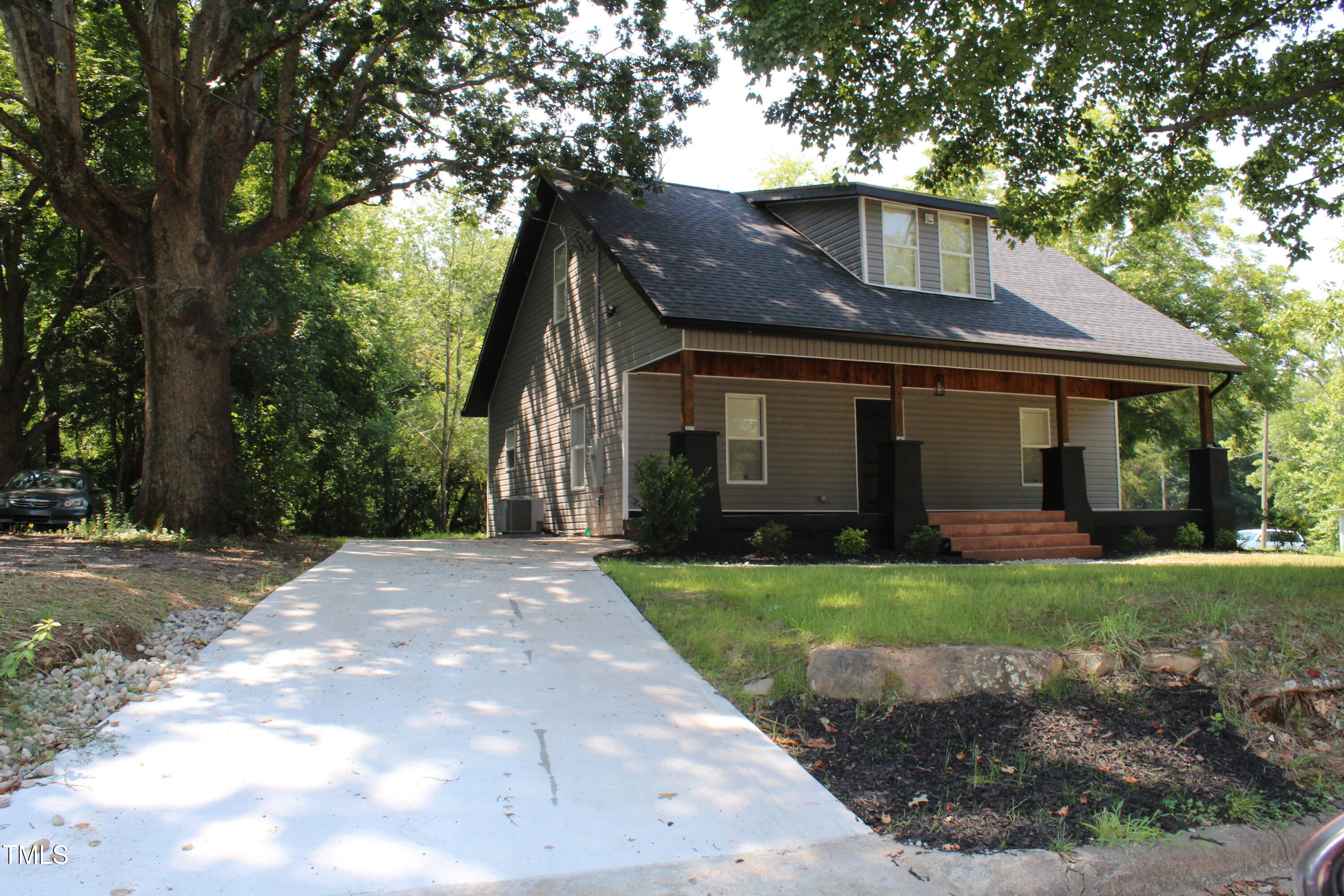 405 Sycamore Street