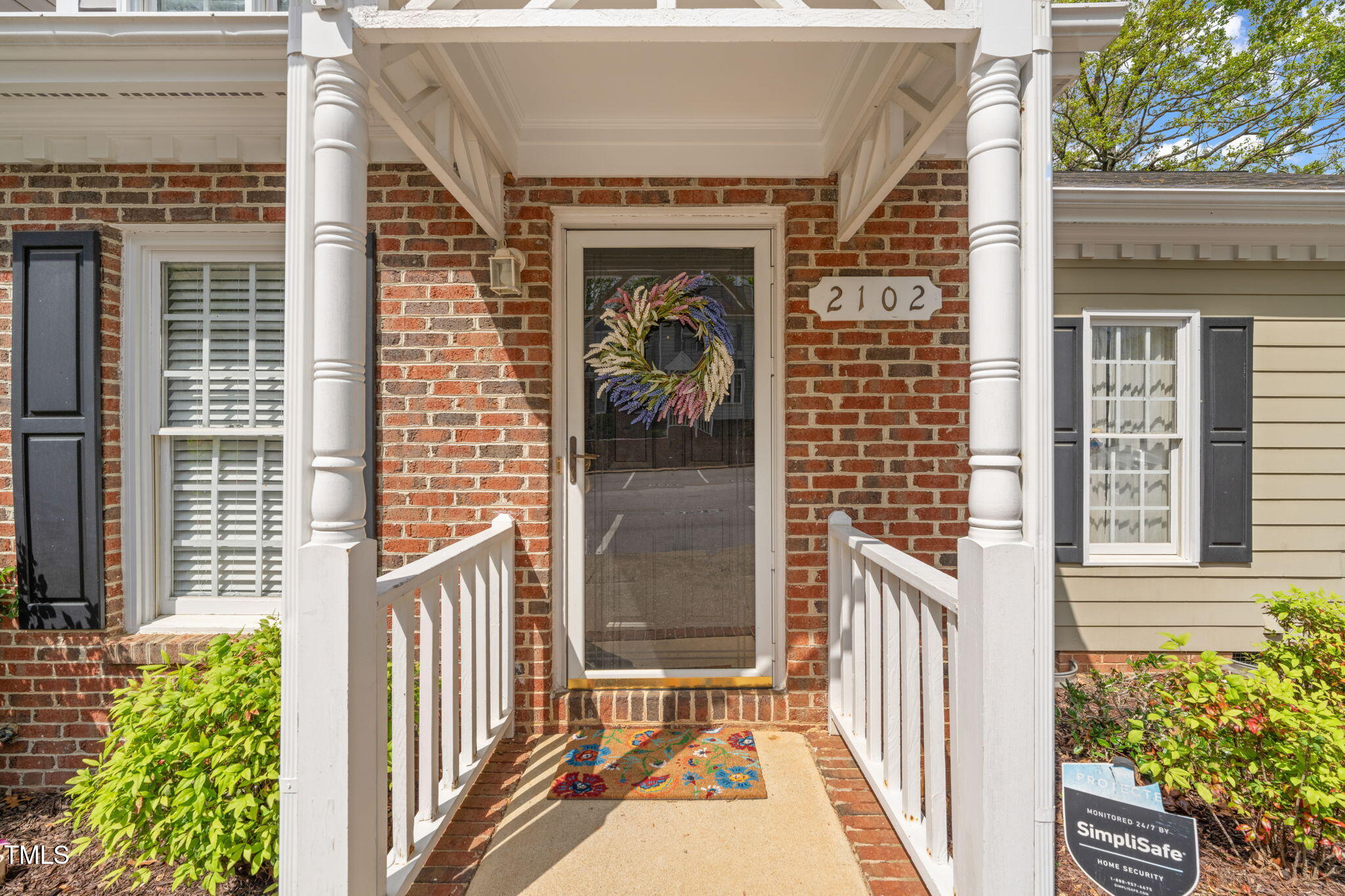 2102 Trailridge Court