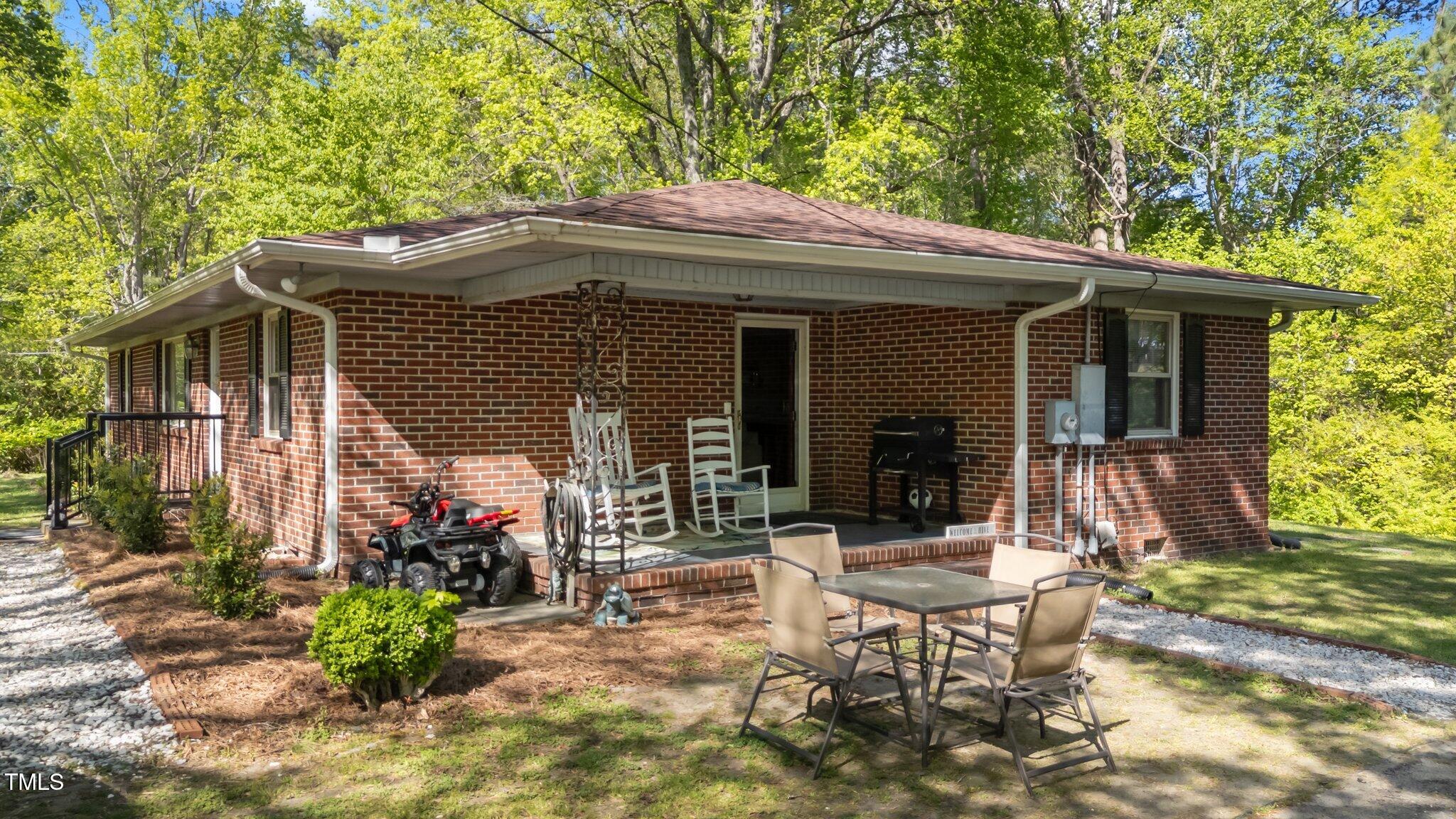 906 Circle Drive