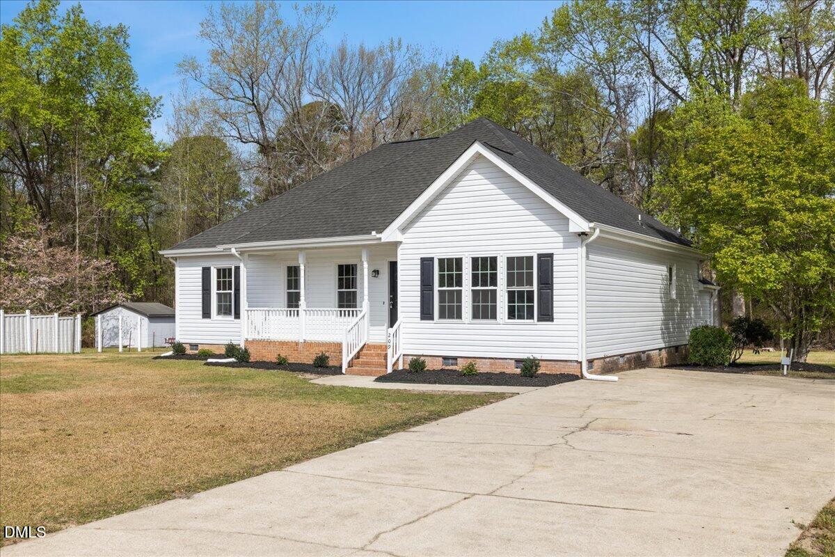 209 Hunters Farm Drive