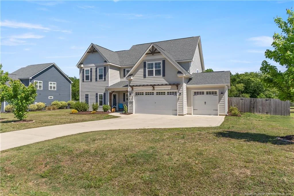 808 Warwick Lane