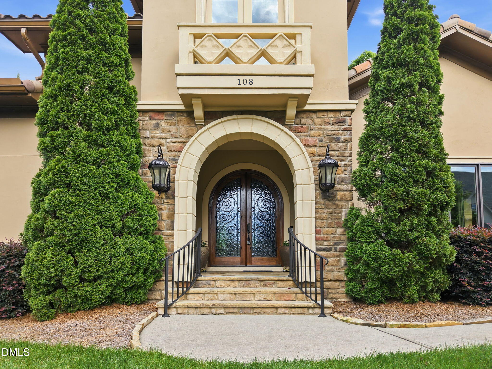 108 Michelangelo Way
